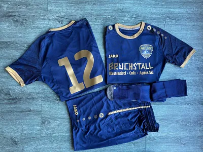 1. FC West Side
